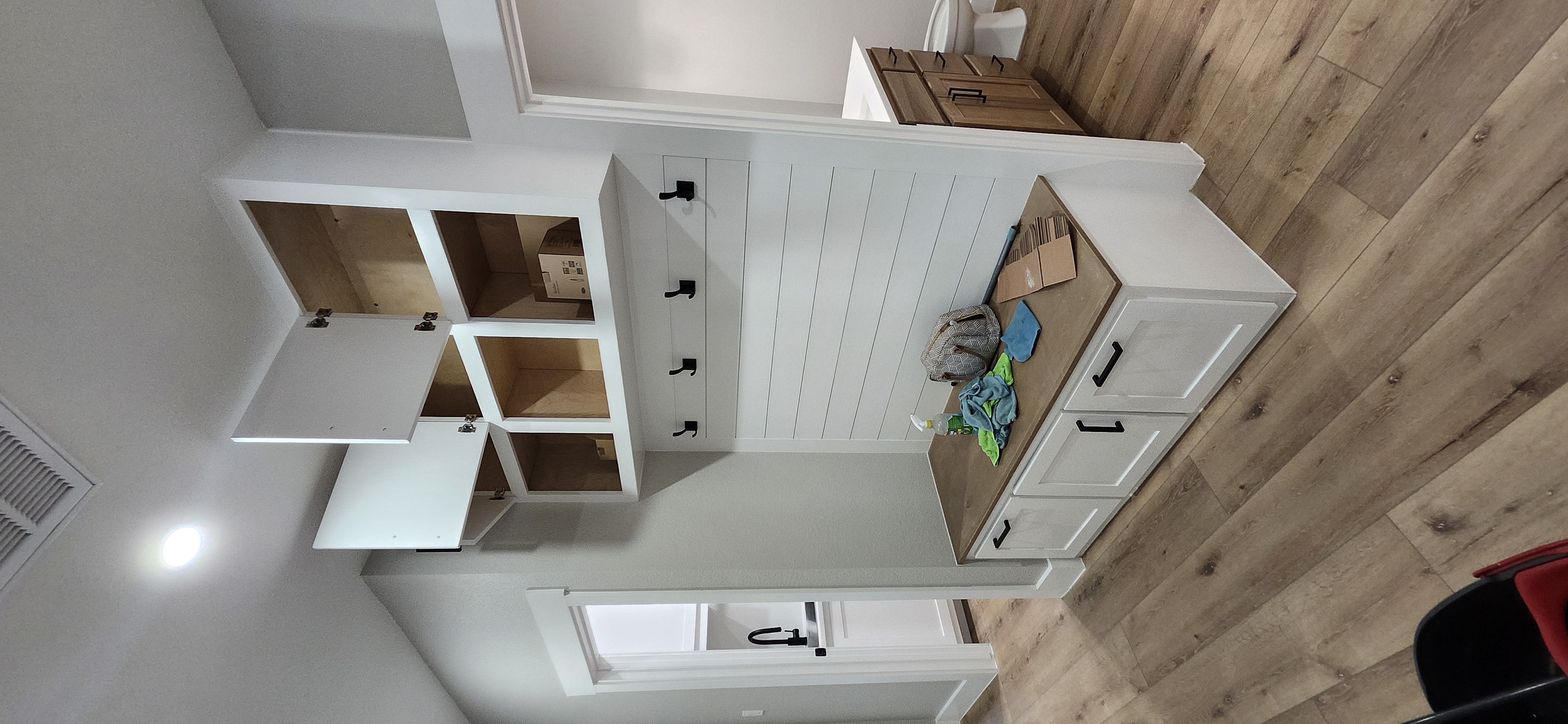 Cabinet & Trim 22